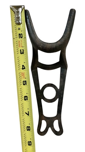 Antique primitive cast iron - cast,